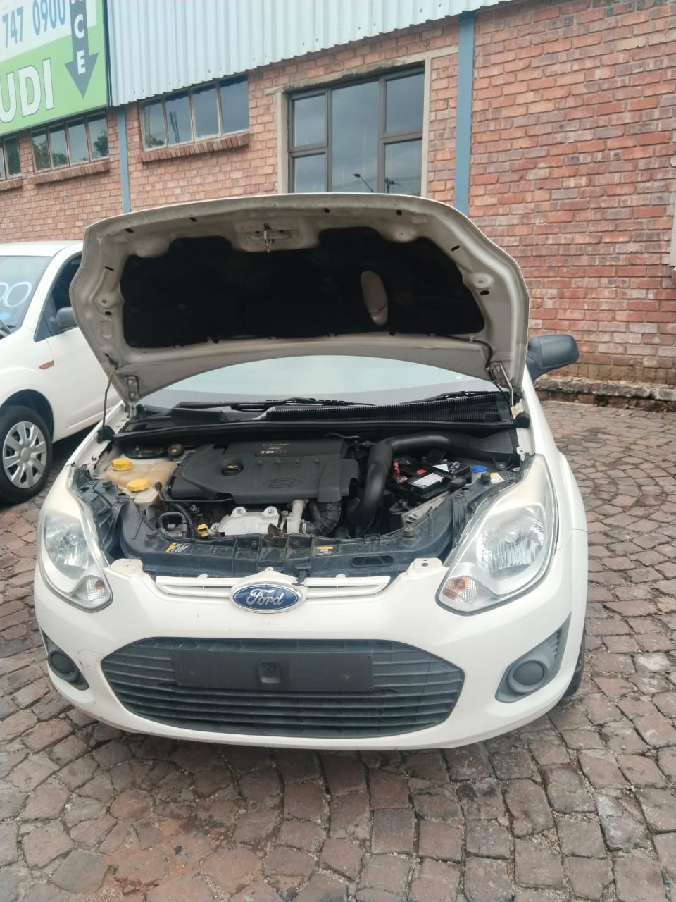 Ford Figo 1.4 Amloiente 2015 FOR SALE - Private Seller Ford Figo 1.4 Amloiente 2015 FOR SALE - Private Seller