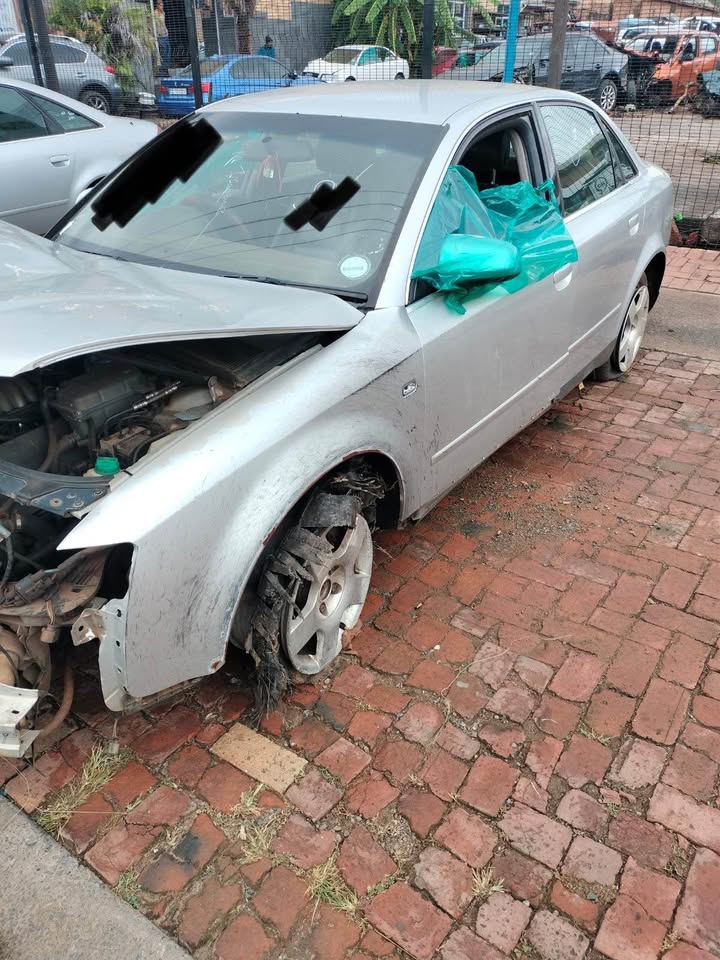 2005 AUDI A4 2.4 MANUAL FOR SPARES - Private Seller 2005 AUDI A4 2.4 MANUAL FOR SPARES - Private Seller