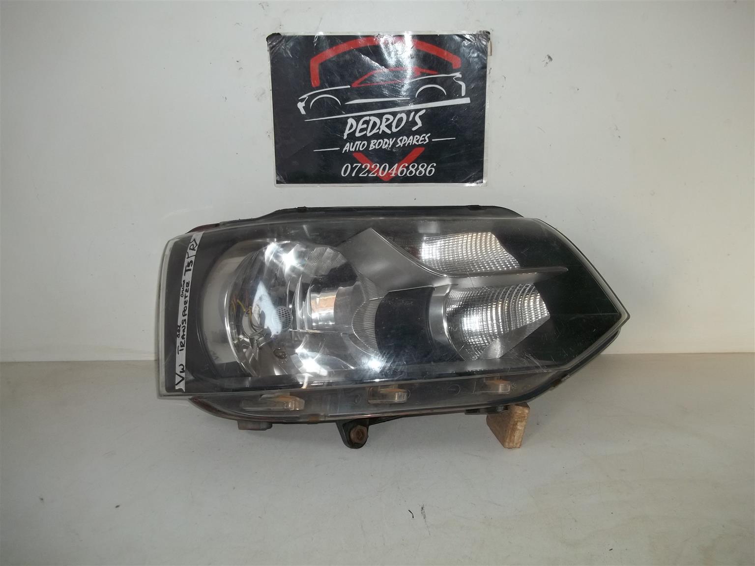 VW Transporter (T5) '10'15 facelift right headlight - Private Seller VW Transporter (T5) '10'15 facelift right headlight - Private Seller