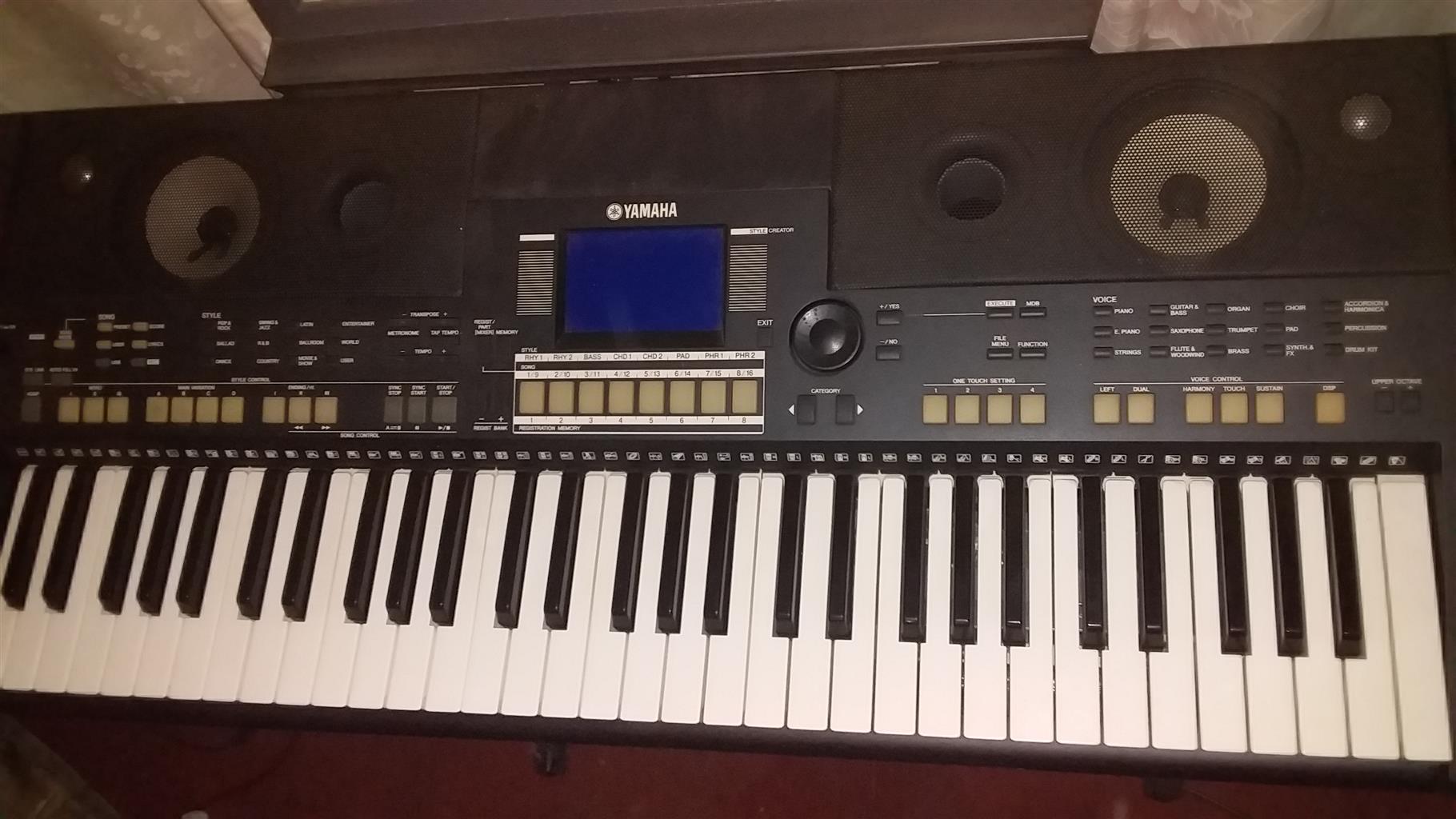 keyboard yamaha s550