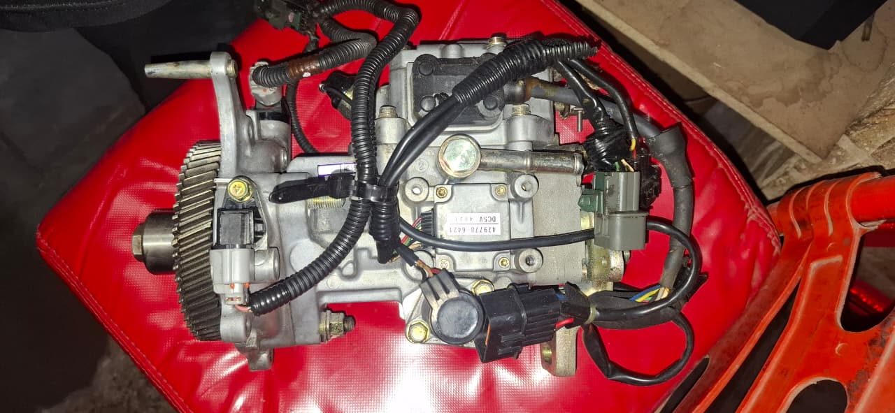 Mitsubishi Pajero 4M41 diesel pump for sale - Private Seller