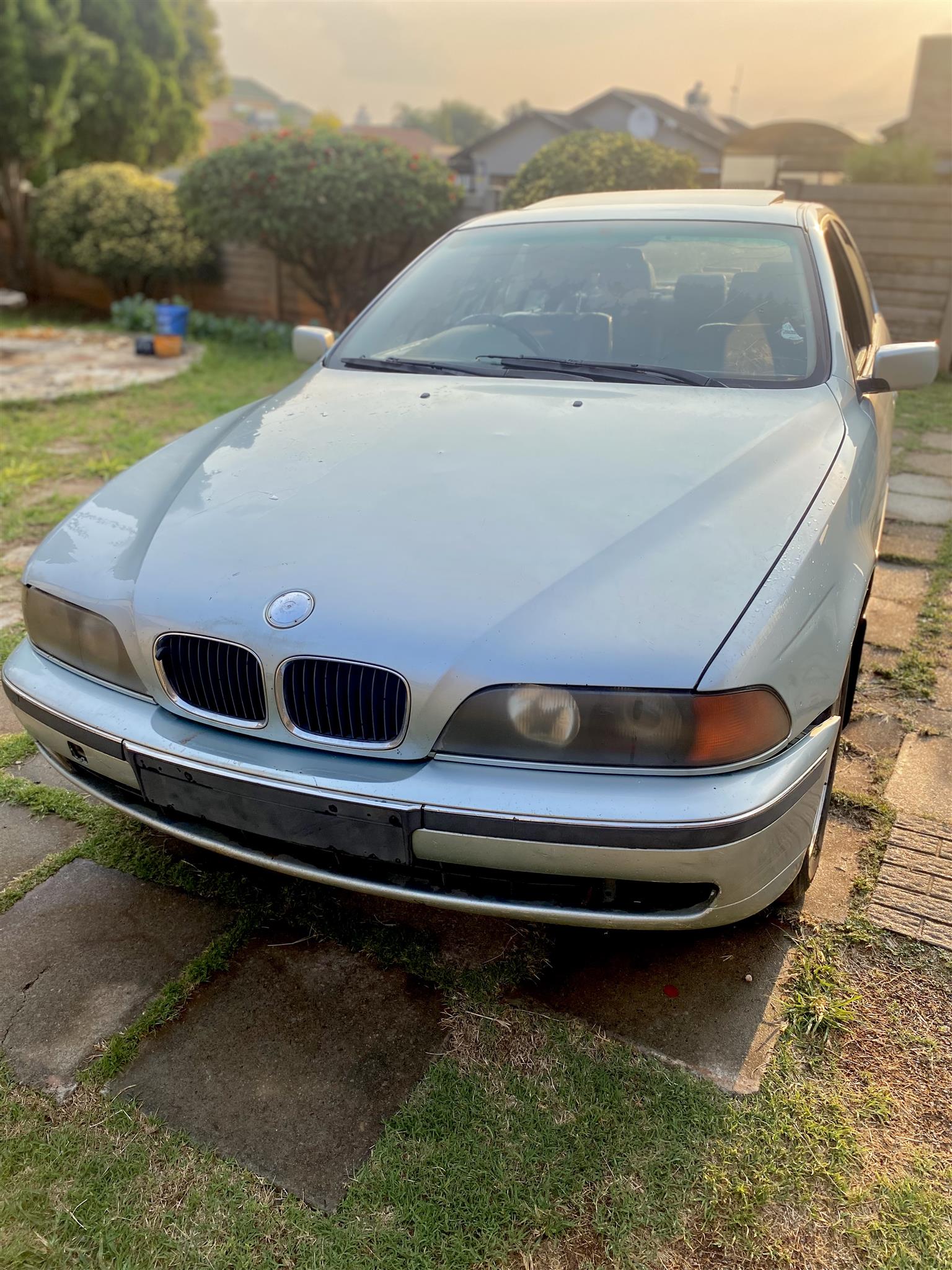 BMW E39 stripping for parts