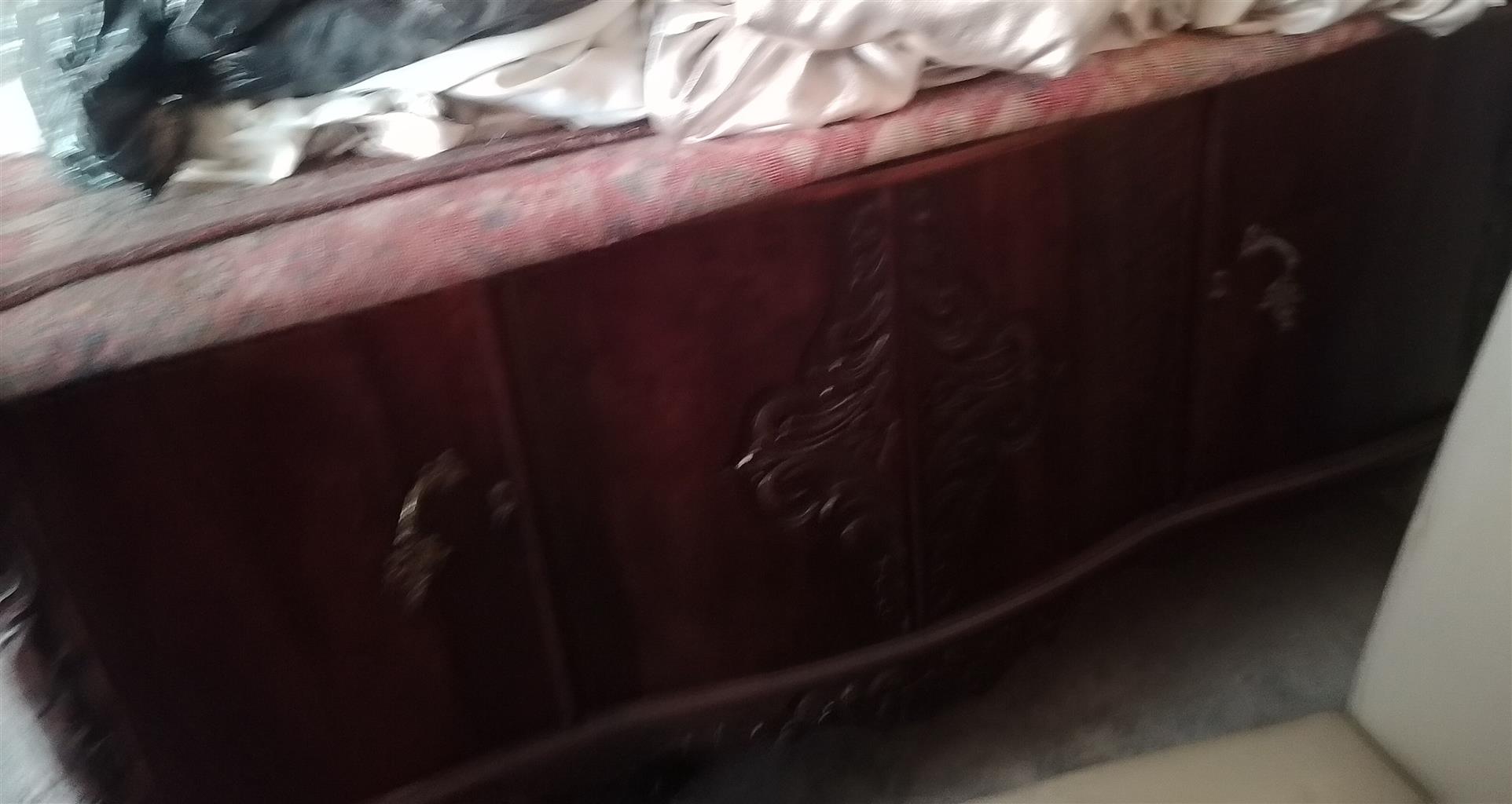 Antic Simon Van Der Stel side cupboard and Console Antic Simon Van Der Stel side cupboard and Console