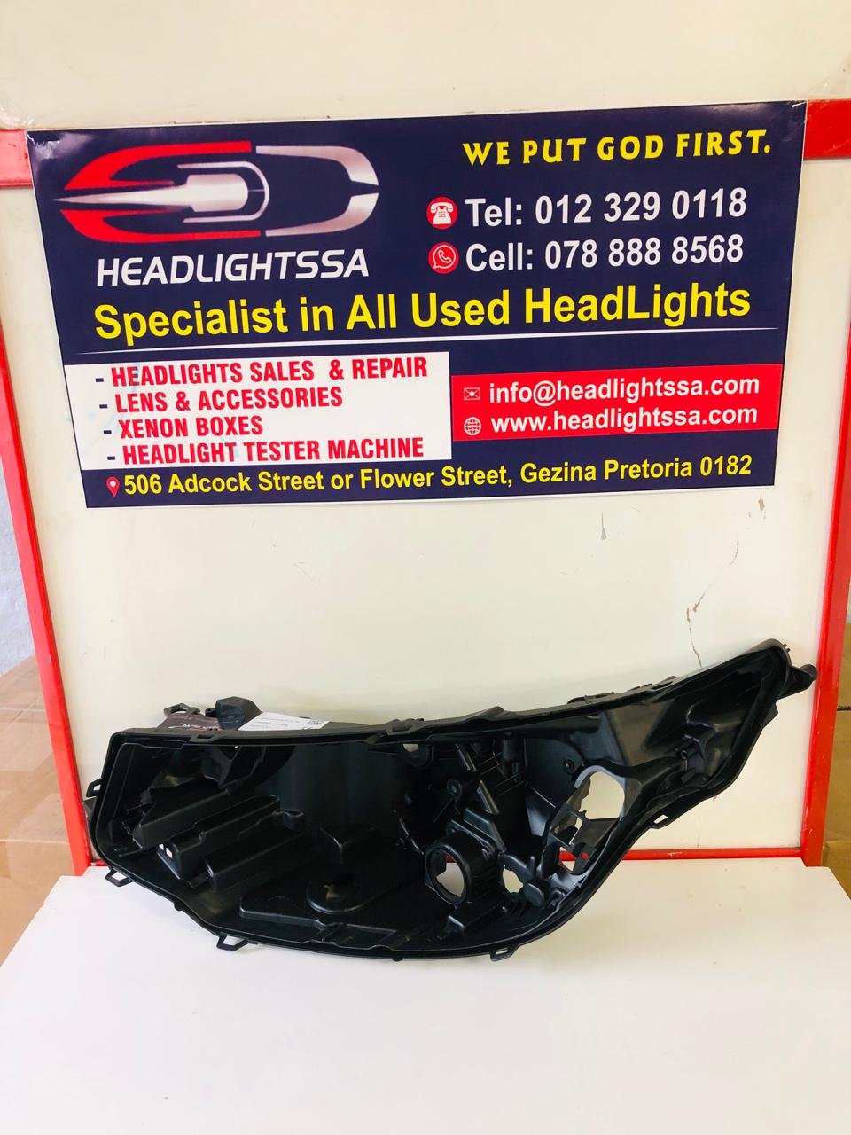 Range Rover Discovery 5 left side headlight replacement housing - Private Seller