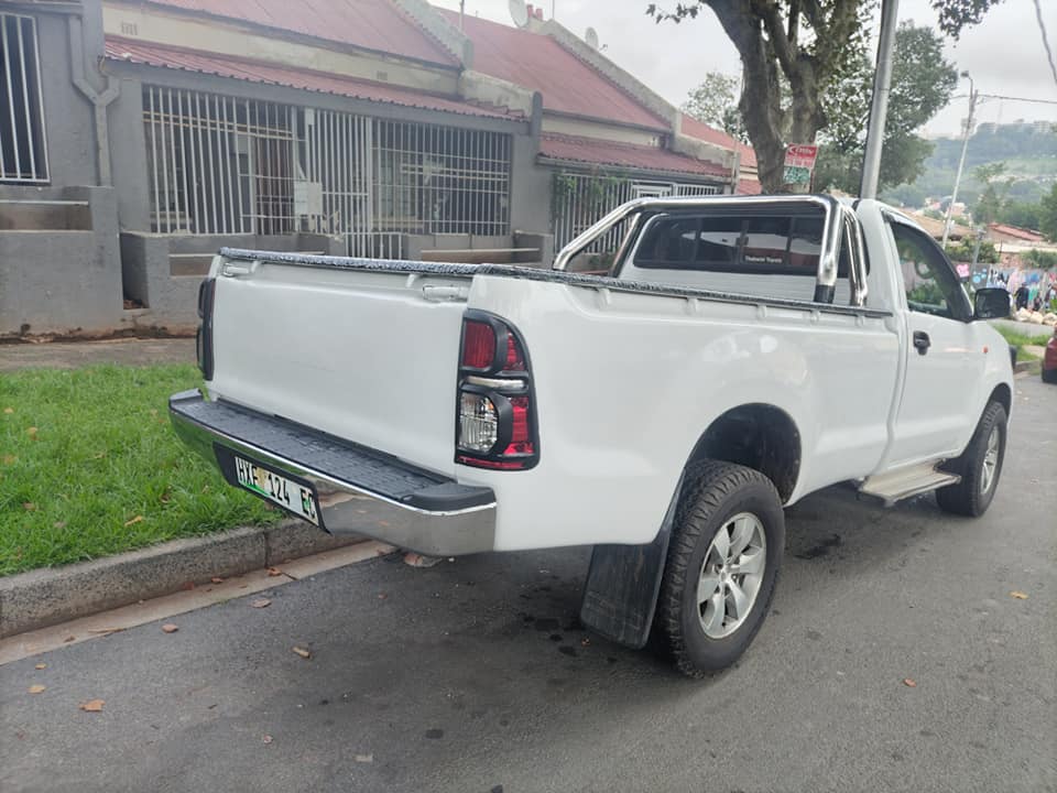2016 Toyota hilux 2.5 single cab 4x2