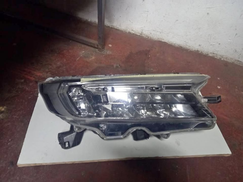 2022 UPWARDS HONDA BR-V LED HEADLIGHT RIGHT SIDE - Private Seller 2022 UPWARDS HONDA BR-V LED HEADLIGHT RIGHT SIDE - Private Seller