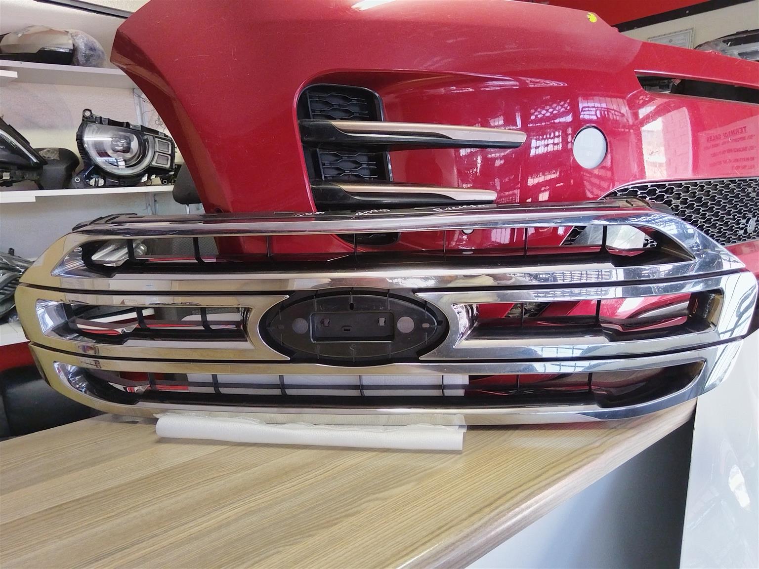 2018 FORD EVERSET MAIN GRILL AVAILABLE FOR SALE - Private Seller 2018 FORD EVERSET MAIN GRILL AVAILABLE FOR SALE - Private Seller