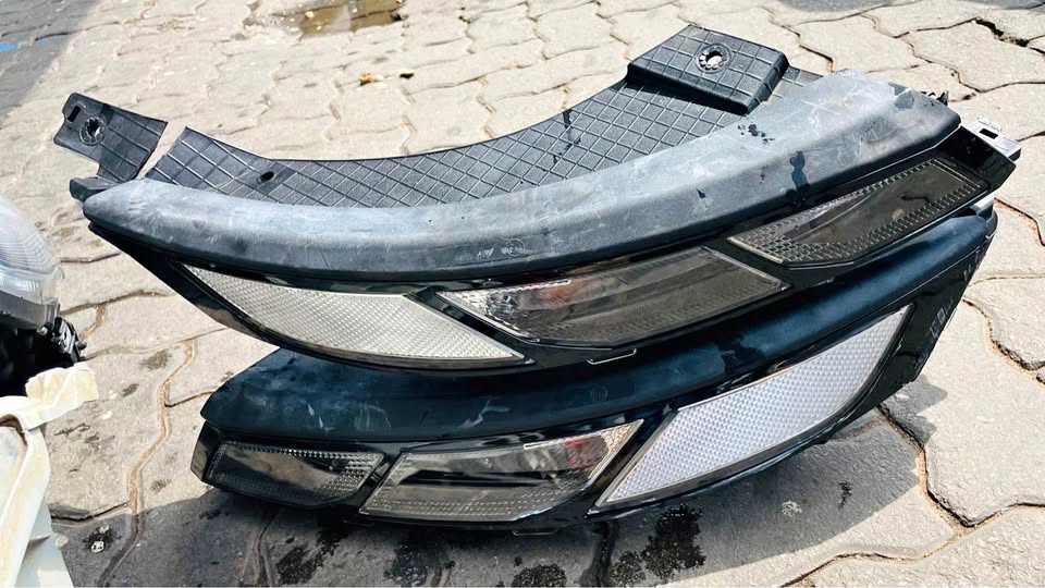 Hyundai Venue headlights - Private Seller Hyundai Venue headlights - Private Seller