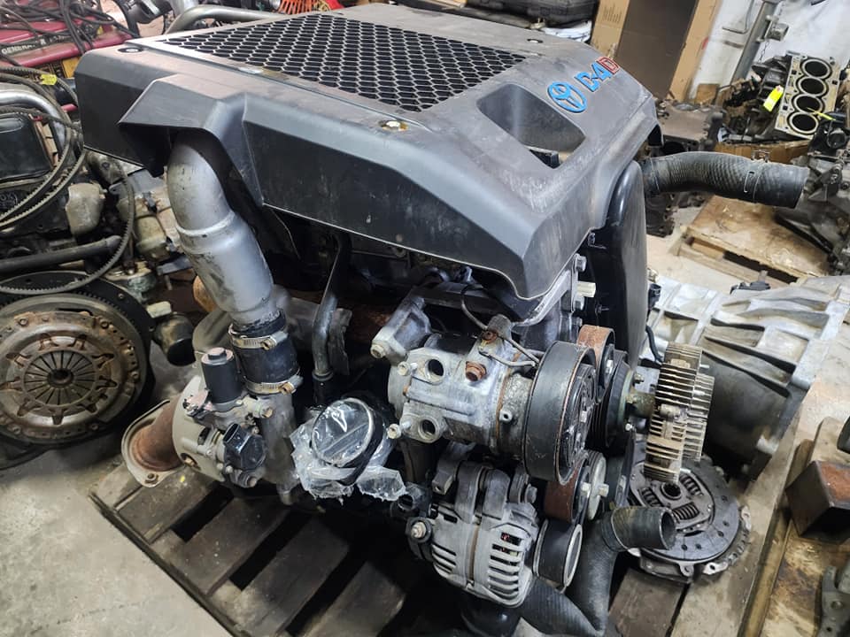 1KD Toyota Hilux 3.0 D-4D 4X4 Engine Fir Sale Good Running Condition - Private Seller 1KD Toyota Hilux 3.0 D-4D 4X4 Engine Fir Sale Good Running Condition - Private Seller