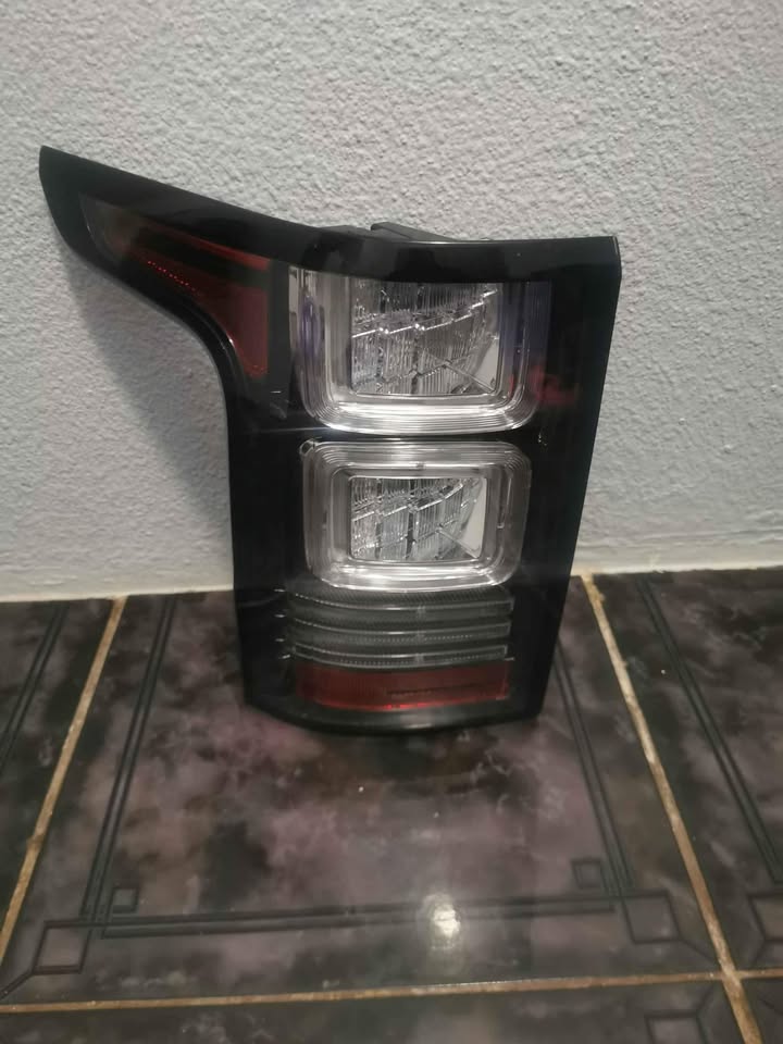 Range Rover voque left taillight - Private Seller Range Rover voque left taillight - Private Seller