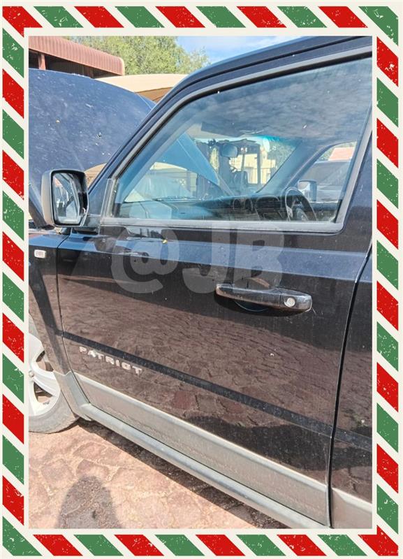 Jeep Patriot Door Handles and Door Panels For Sale | Left Front - Private Seller Jeep Patriot Door Handles and Door Panels For Sale | Left Front - Private Seller