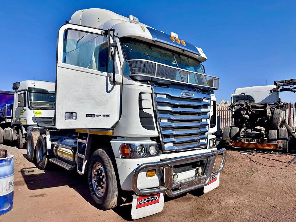 2012 FREIGHTLINER DETROIT | Junk Mail Marketplace