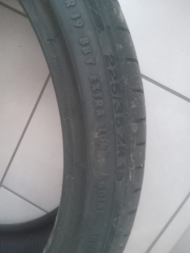 Bmw e90 bumper and tyres and rims - Private Seller