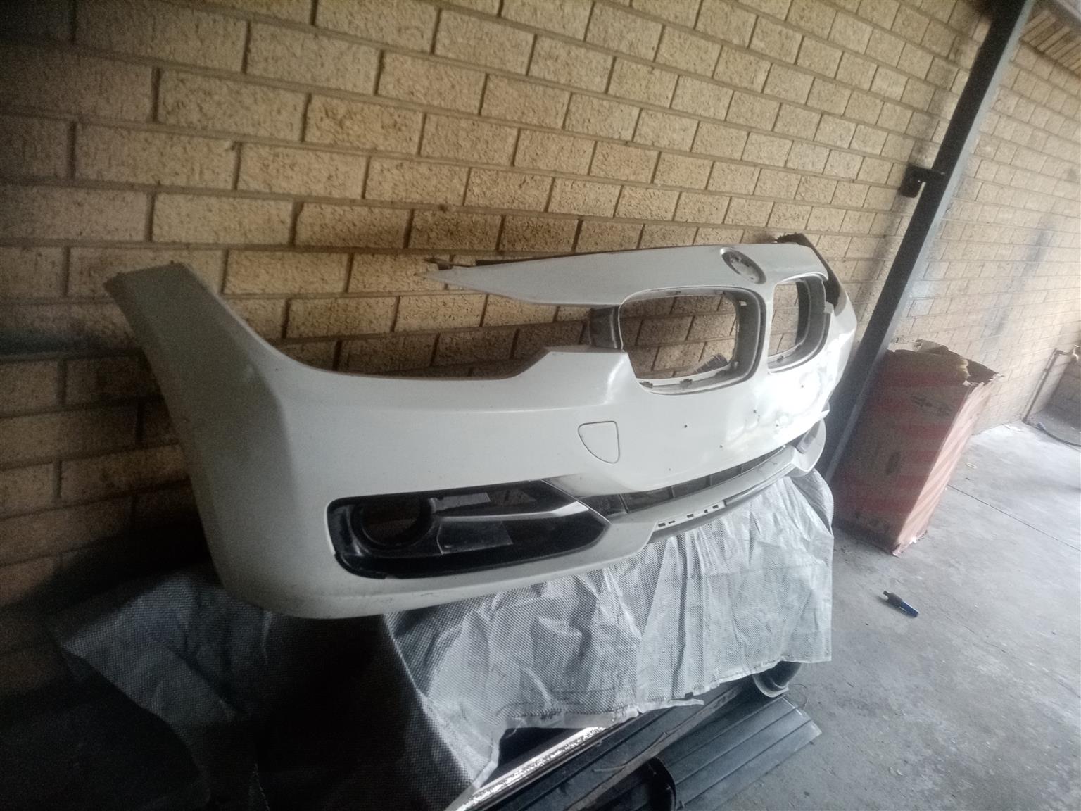 Bmw F30 FRONT BUMPER FOR SALE - Private Seller