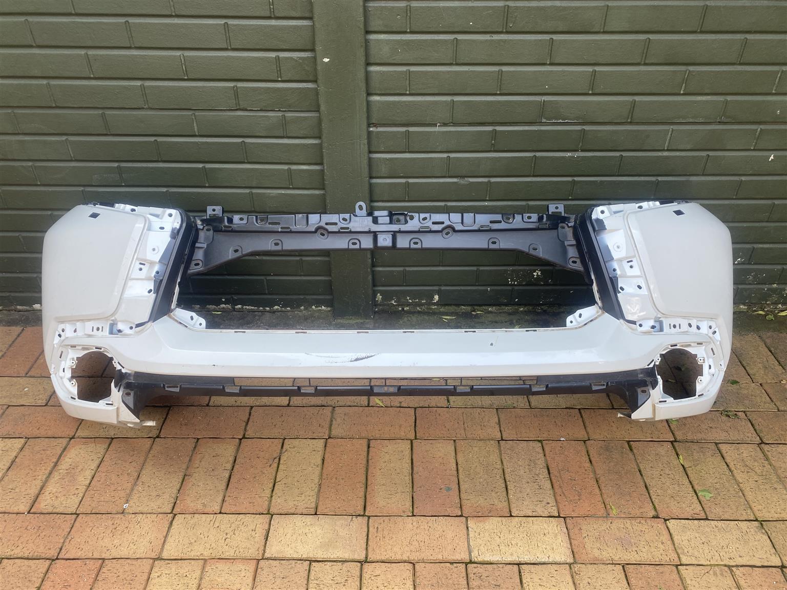 2019 MITSUBISHI PAJERO SPORT FRONT BUMPER FOR SALE. - Private Seller 2019 MITSUBISHI PAJERO SPORT FRONT BUMPER FOR SALE. - Private Seller