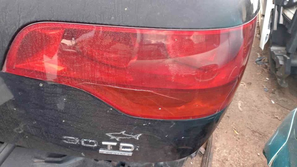 Audi Q7 RHS taillight - Private Seller Audi Q7 RHS taillight - Private Seller