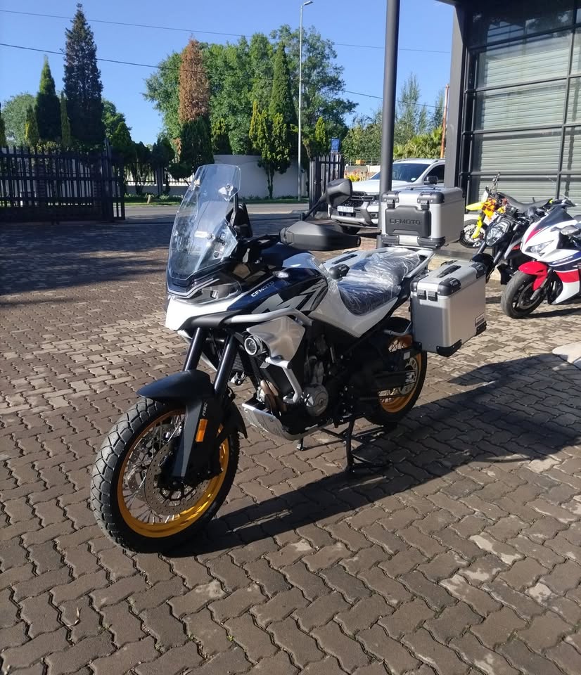 2025 CFMOTO 800MT EXPLORE ( ADVENTURE PACK ) - Private Seller