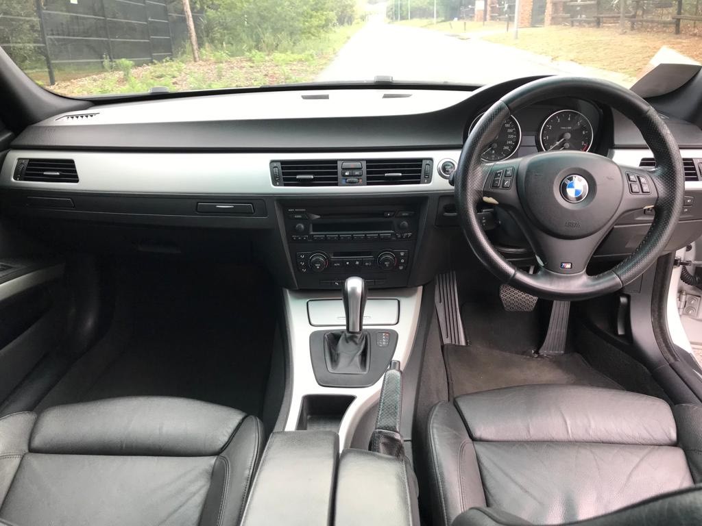 2006 BMW 325i Touring M Sport A/T (Stationwagon)