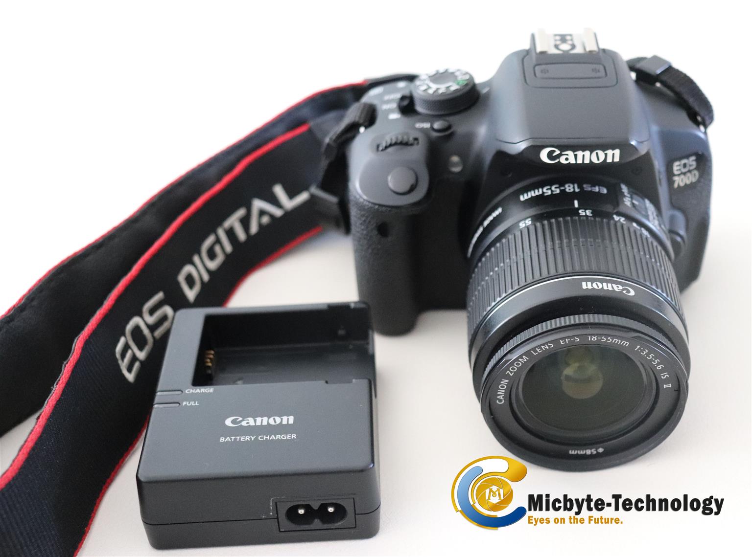 Canon EOS 700D