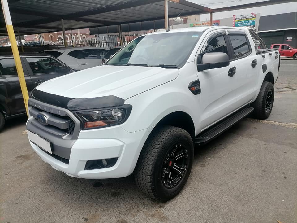 2017 Ford Ranger 2.2 6Speed Double Cab 4x4 Bakkie TDCI wild track Automatic