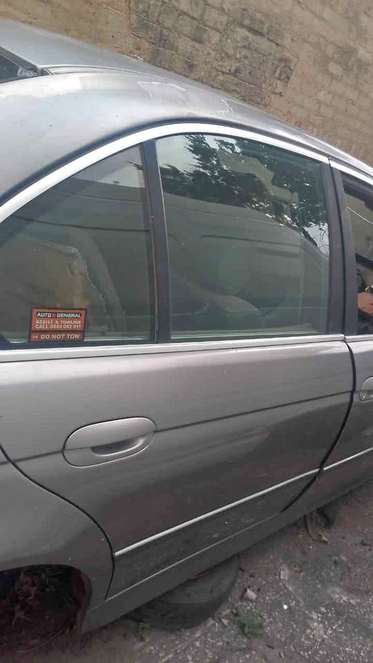 BMW 528i E39 RR door