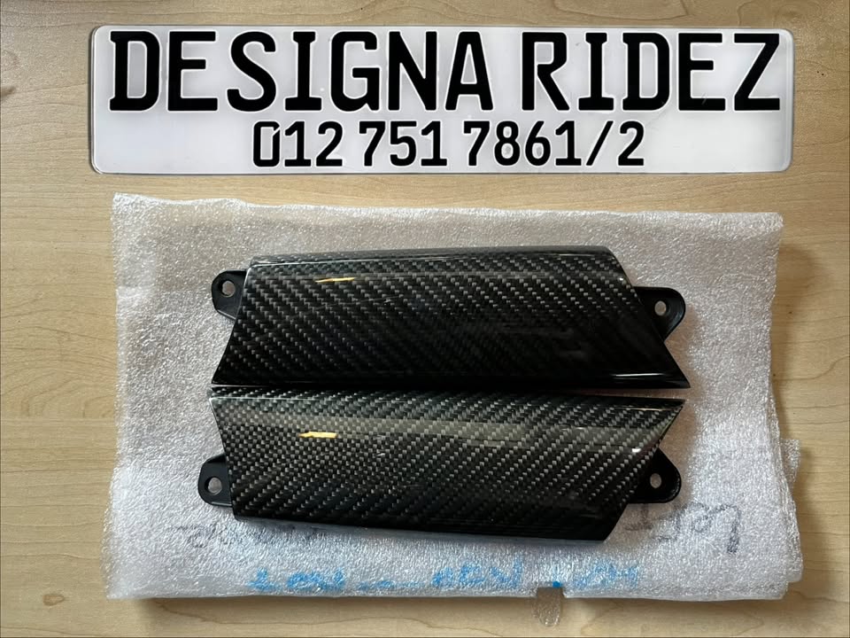 MINI COOPER R55/R56/R57 INNER CARBON DOOR HANDLES AVAILABLE. - Private Seller