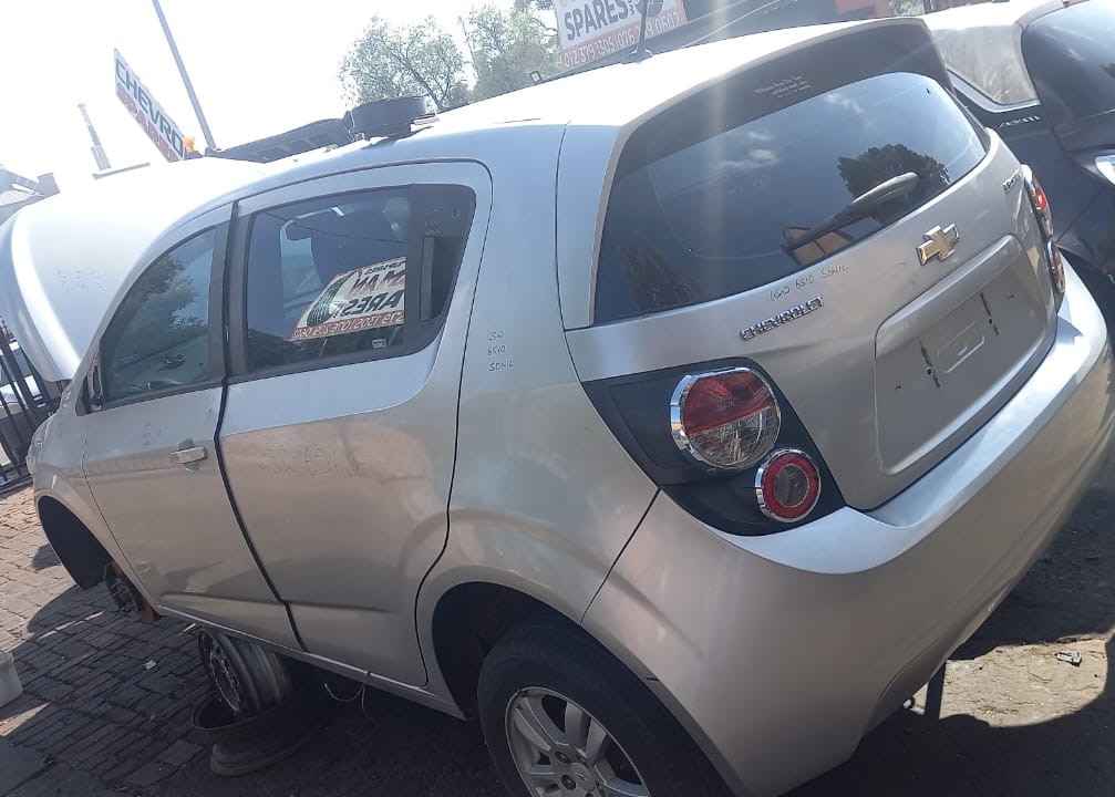 CHEV SONIC HATCHBACK SPARE PARTS - Private Seller CHEV SONIC HATCHBACK SPARE PARTS - Private Seller