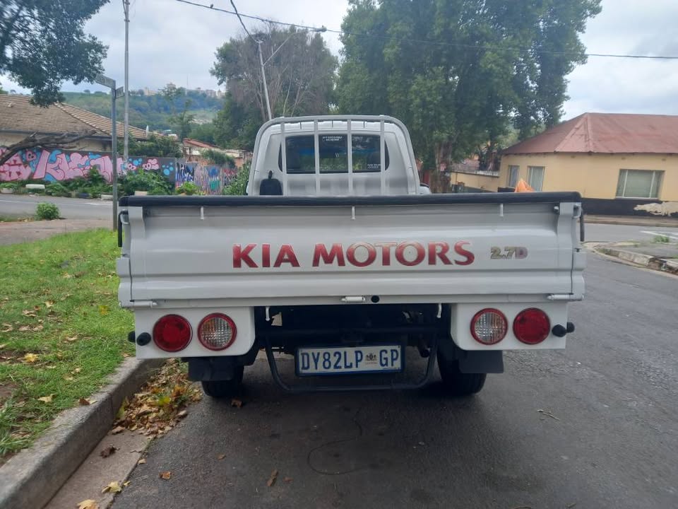 2012 Kia K2700 Bakkie 2.7D Diesel, Manual, White Color, Mileage
