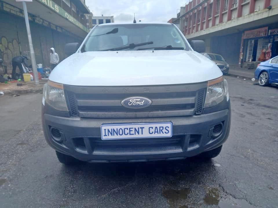 2012 FORD RANGER 2.2 DIESEL, MANUAL 6SPEED, DOUBLE CAB BAKKIE, WHITE COLOUR 2012 FORD RANGER 2.2 DIESEL, MANUAL 6SPEED, DOUBLE CAB BAKKIE, WHITE COLOUR