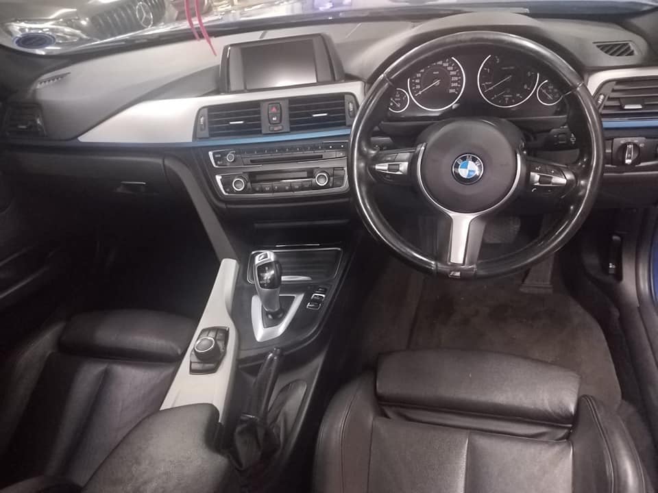 2016 BMW 3Series F30 320d MSPORT AUTOMATIC BLUE COLOR Sunroof Leather Seat Spare Key