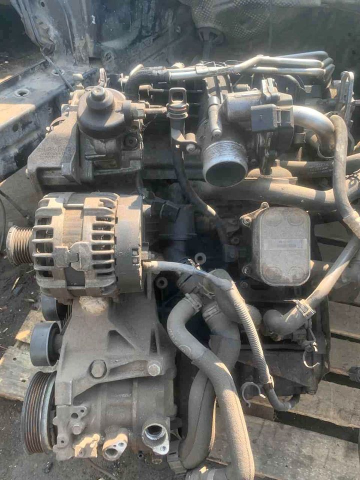 Audi A4 B8 2.0tdi CGL engine stripping for spares - Private Seller