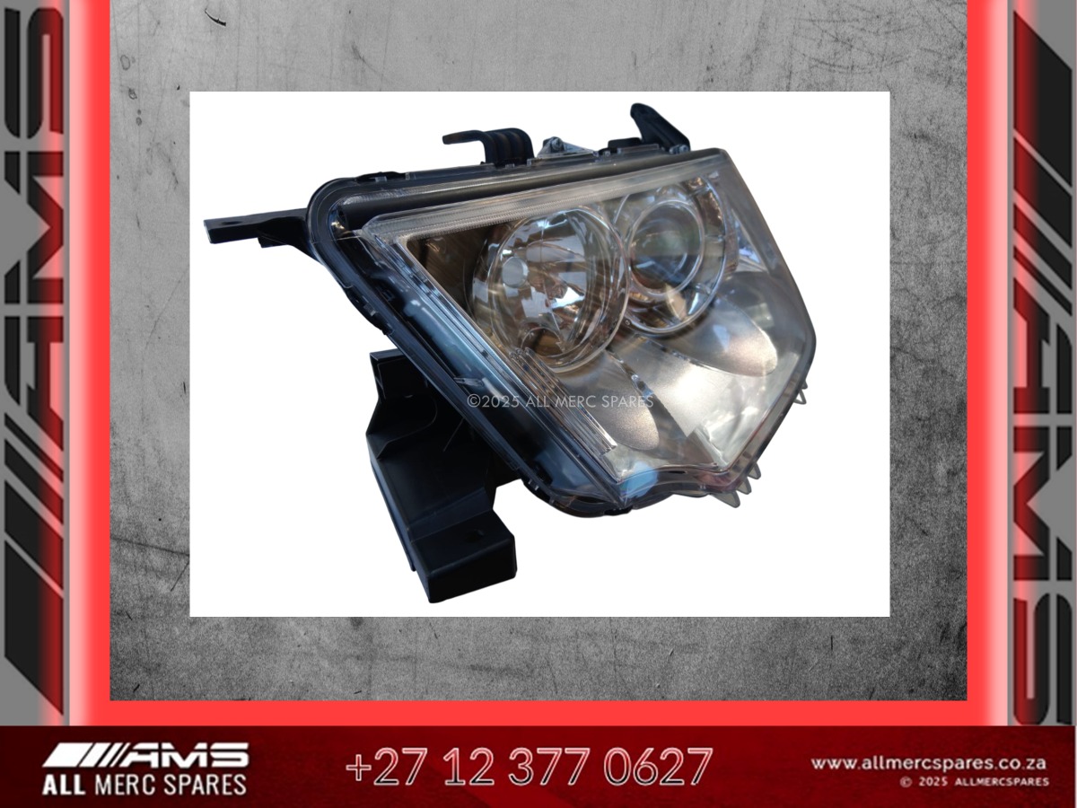 NEW PAJERO SPORT 2010–2014 NON-XENON LEFT HEADLIGHT