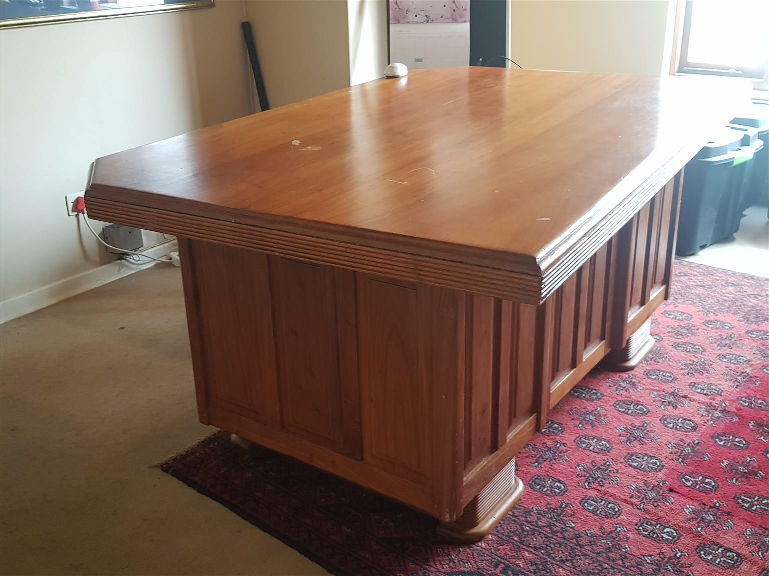 Large Solid Wood Executive Desk With 6 Draws With Office Chair Junk