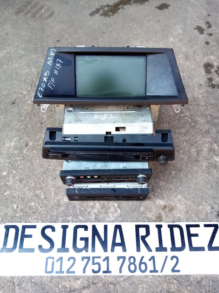 BMW E70 X5/E71 X6 NAVIGATION SCREEN /CD PORT & RADIO CONTROL UNITS - Private Seller BMW E70 X5/E71 X6 NAVIGATION SCREEN /CD PORT & RADIO CONTROL UNITS - Private Seller