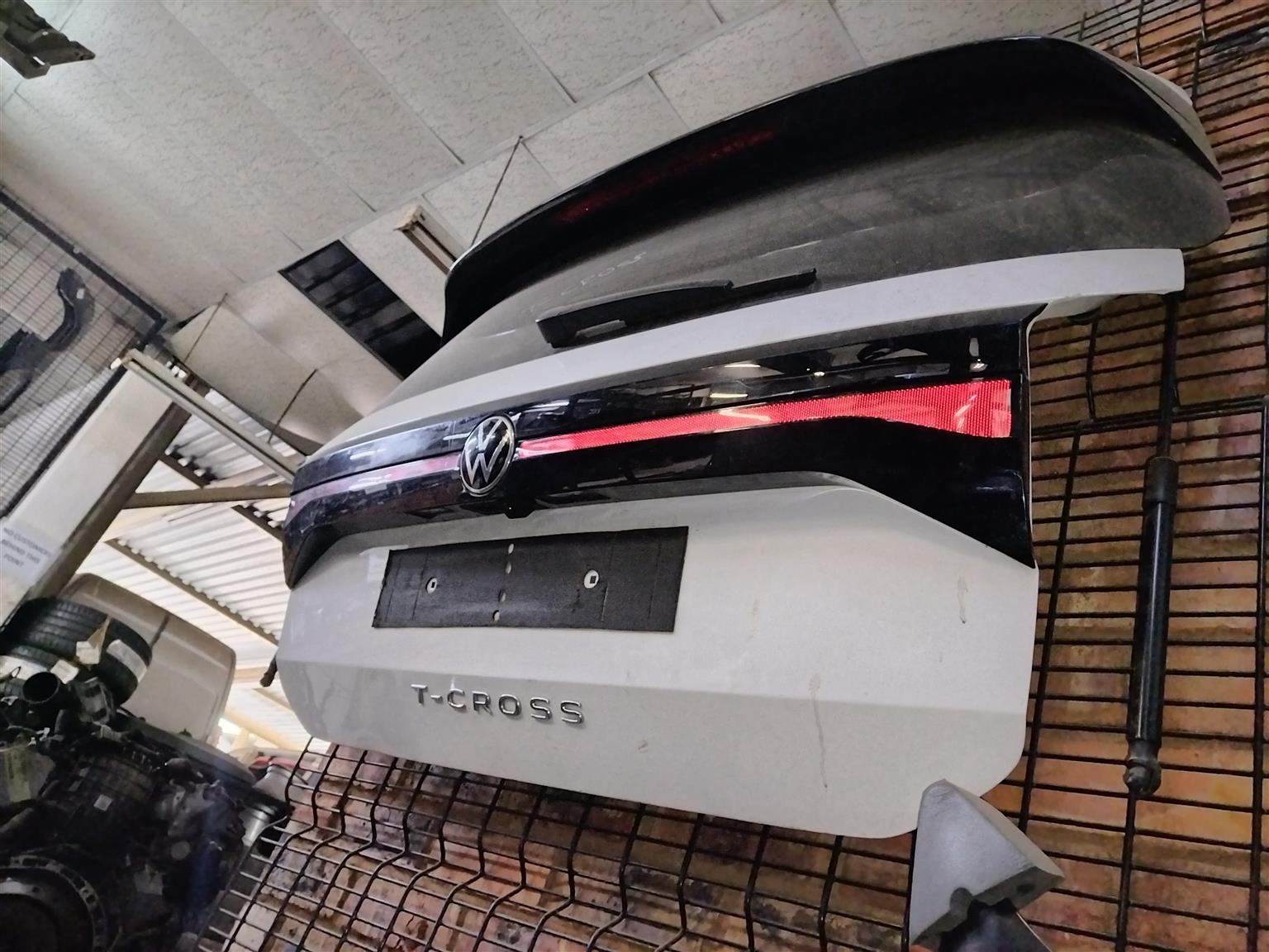 Volkswagen VW T cross tailgate for sale used - Private Seller Volkswagen VW T cross tailgate for sale used - Private Seller