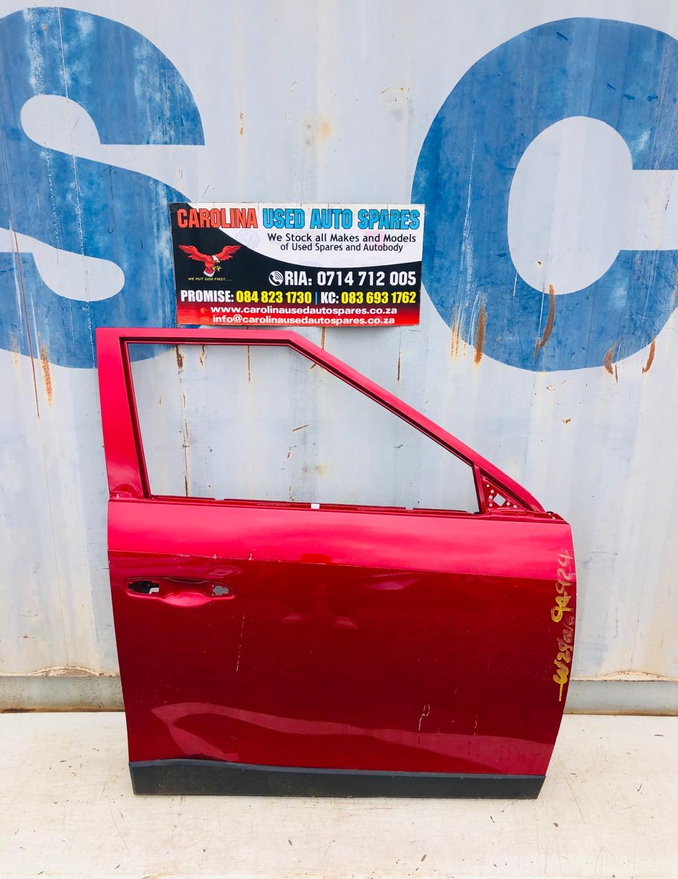 Mahindra 3X0 right front door - Private Seller Mahindra 3X0 right front door - Private Seller