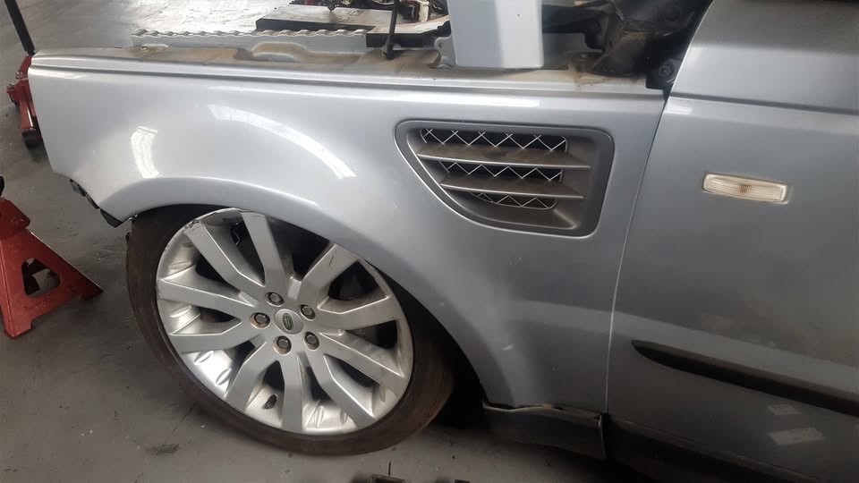Range Rover Fenders for sale | AUTO EZI Range Rover Fenders for sale | AUTO EZI