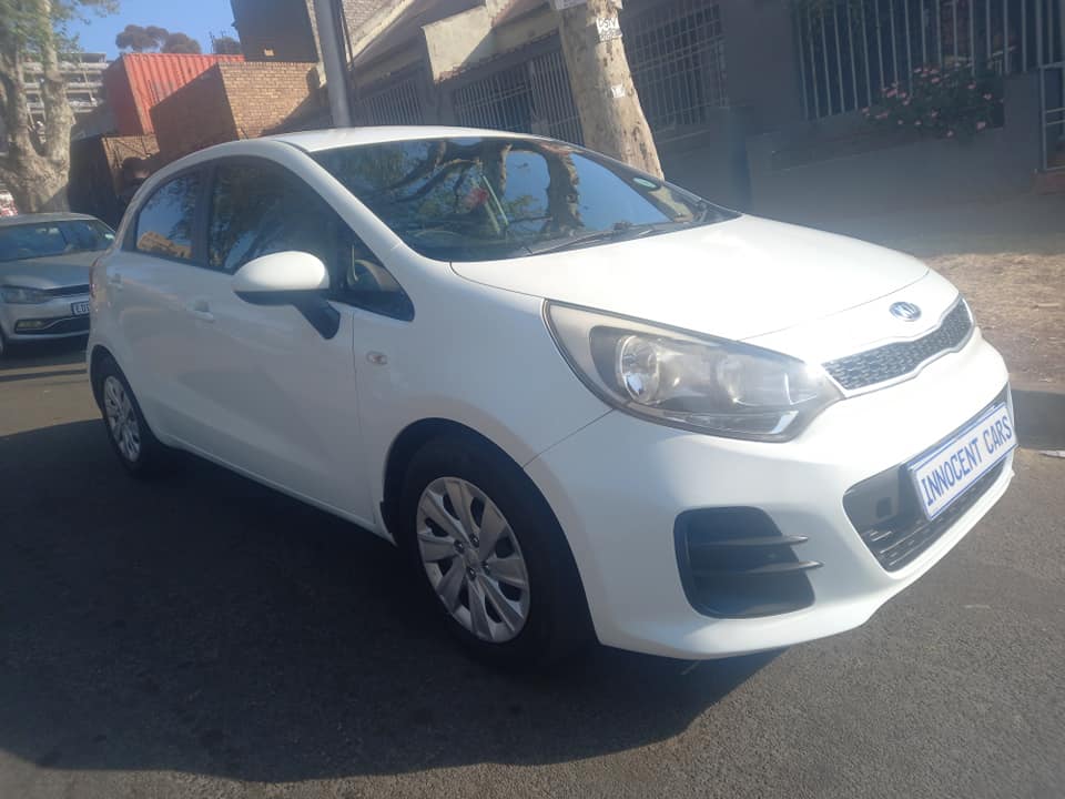 2016 KIA RIO HATCHBACK 1.2 ENGINE PETROL, MANUAL, MILEAGE 85000KMS, WHITE COLOR,