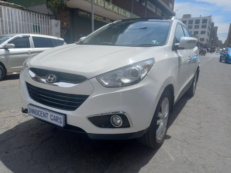 2015 HYUNDAI ix35 2.0 CRDI DIESEL, AUTOMATIC TRANSMISSION, WHITE COLOUR, MILEAGE