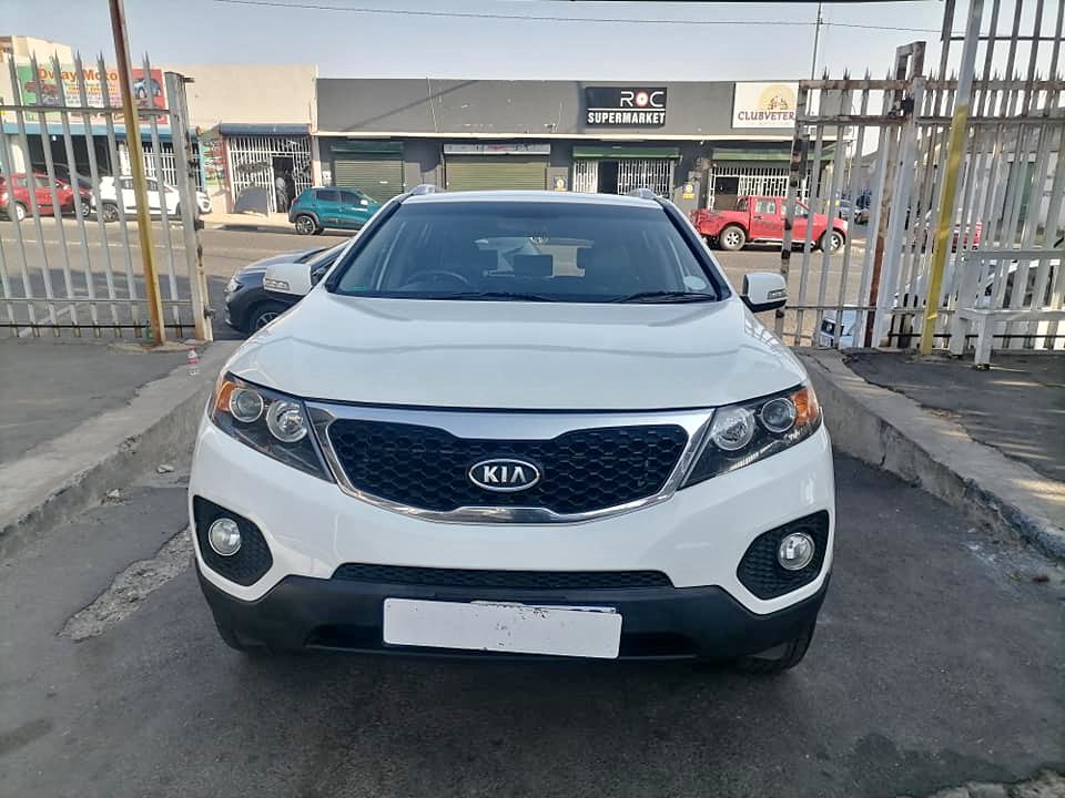 2010 Kia Sentro v6 3.6 Automatic with a leather seat