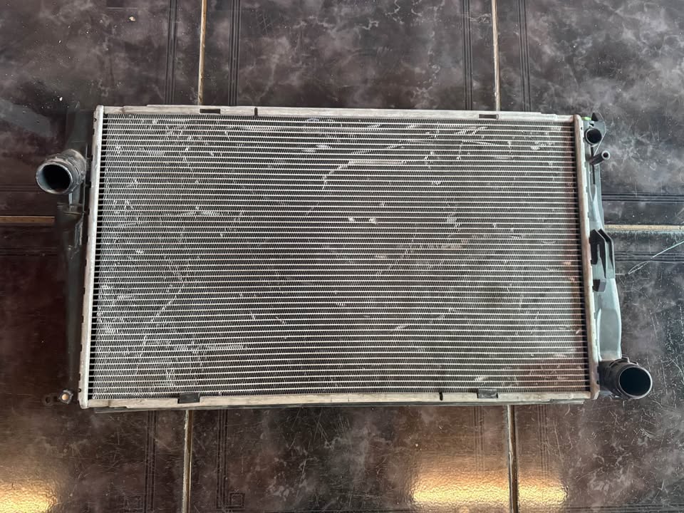 BMW 1 Series E81 E87 Radiator - Private Seller BMW 1 Series E81 E87 Radiator - Private Seller
