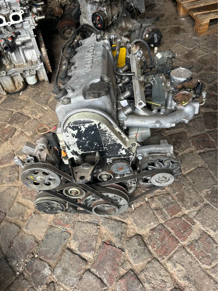 Honda Civic D15B 1.5 Engine For Sale @Circle 7 Used Parts Call Or WhatsApp - Private Seller