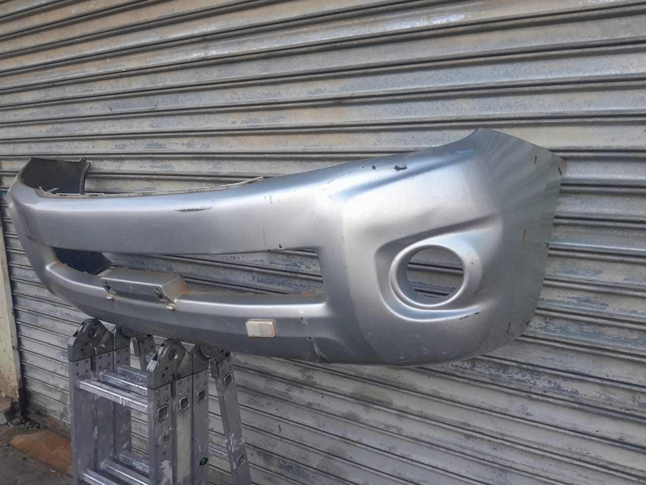 2008-2012 TOYOTA HILUX D4D FRONT BUMPER FOR SALE - Private Seller