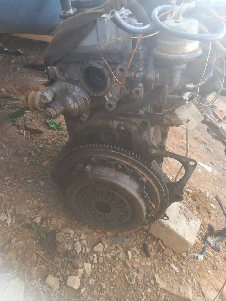B3 MAZDA 323 COMPLETE MOTOR  RUNNING CONDITION - Private Seller