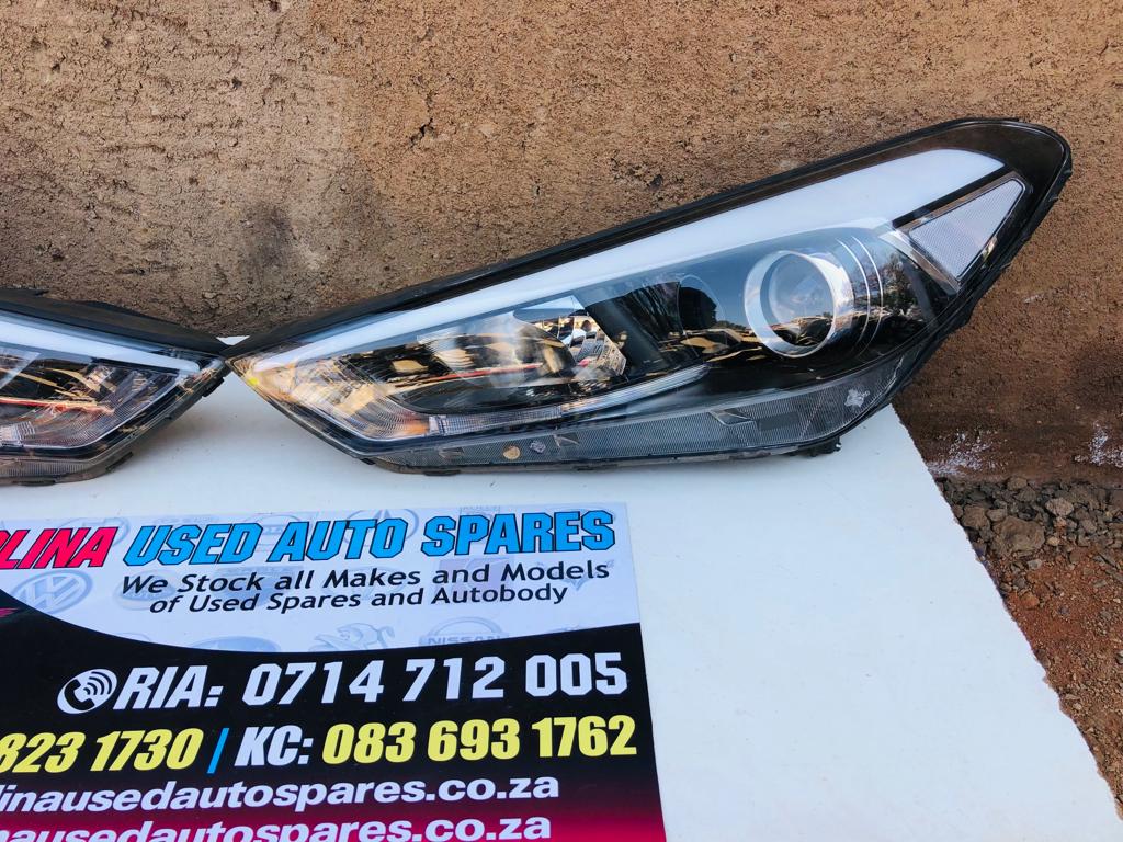 Hyundai Tucson left side and right side LED headlight