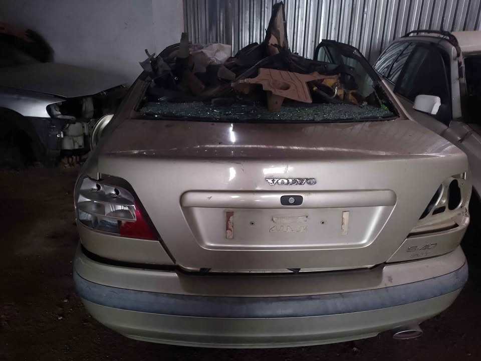 VOLVO S40 2003 BOOTLID AVAILABLE - Private Seller VOLVO S40 2003 BOOTLID AVAILABLE - Private Seller