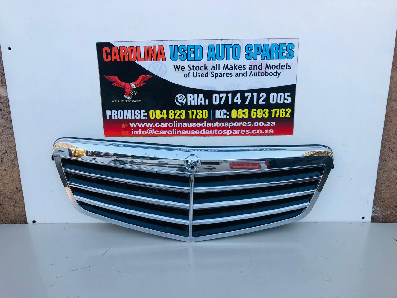 Mercedes Benz W204 C-class AMG front bumper grill (2008-2014) - Private Seller Mercedes Benz W204 C-class AMG front bumper grill (2008-2014) - Private Seller