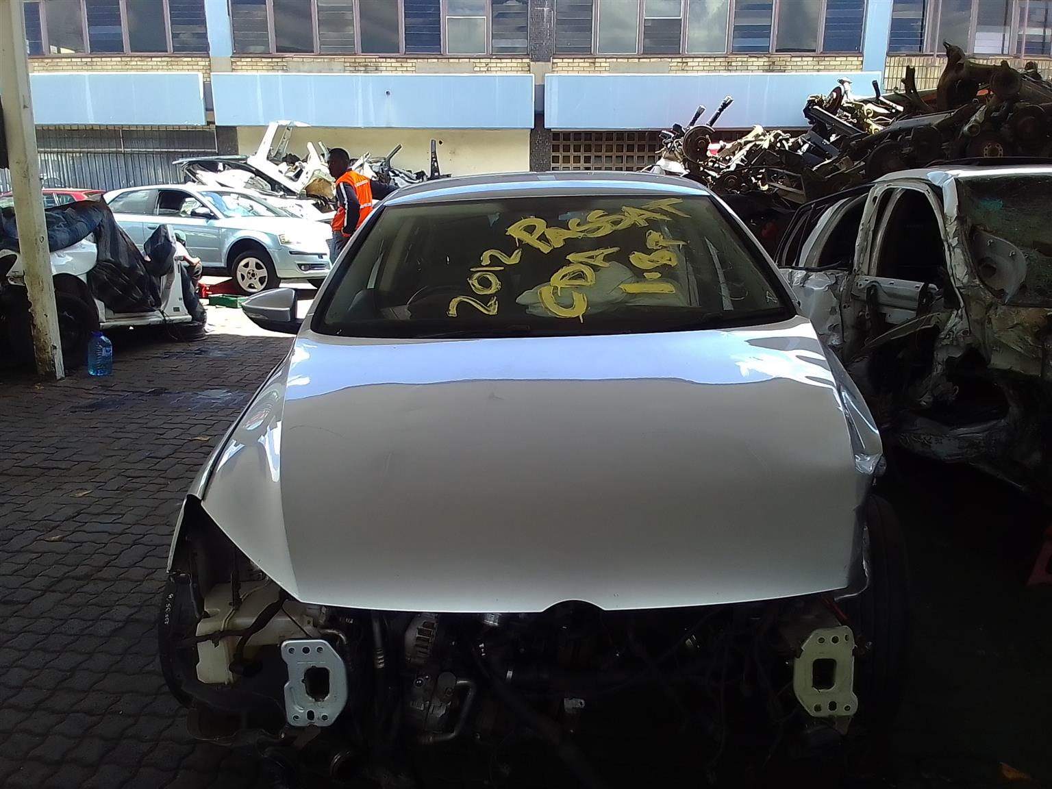 PASSAT 2012 FRONT LIMITED OFFER ON ALL PARTS - Private Seller PASSAT 2012 FRONT LIMITED OFFER ON ALL PARTS - Private Seller