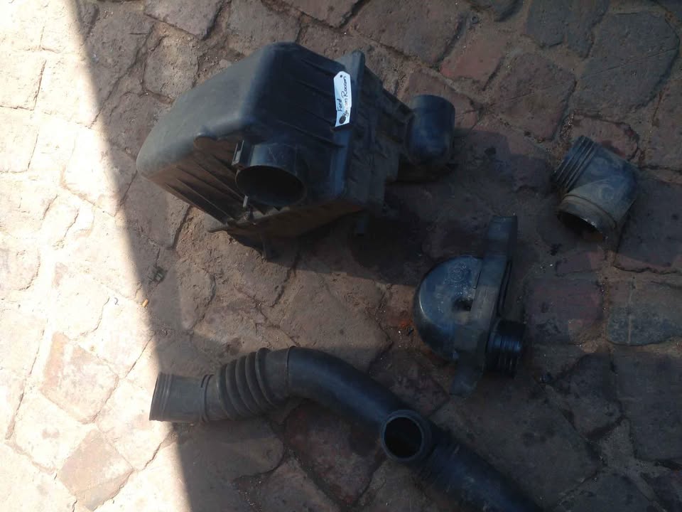 Ford bantam rocam airfilter box with pipes - Private Seller Ford bantam rocam airfilter box with pipes - Private Seller