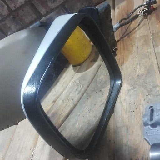 2010 Discovery 4 3.0l TDV6 Left Mirror for sale
